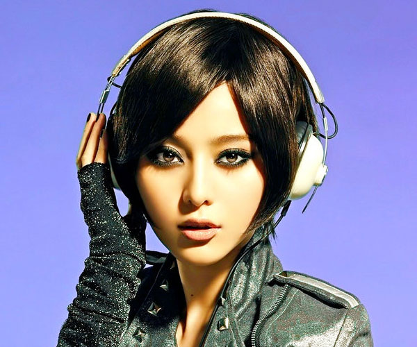 _images_cute-headphone-girl